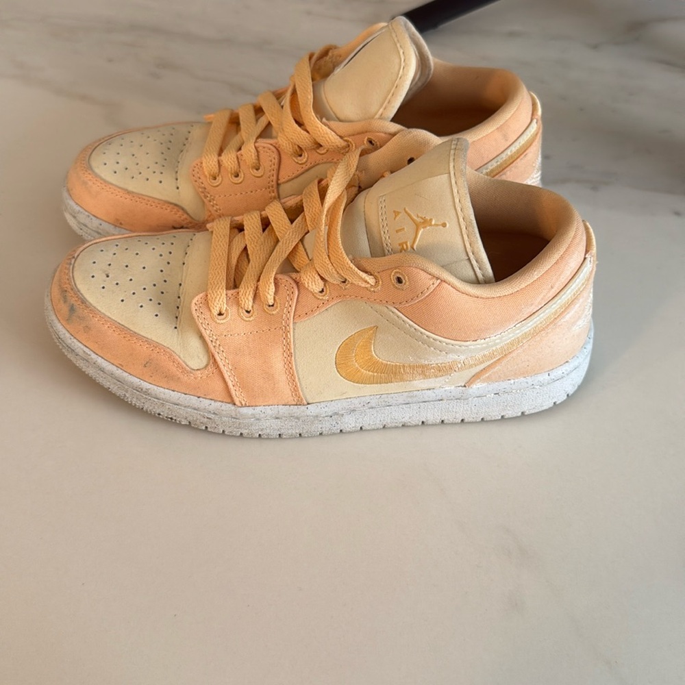 Yellow Nike air Jordan’s